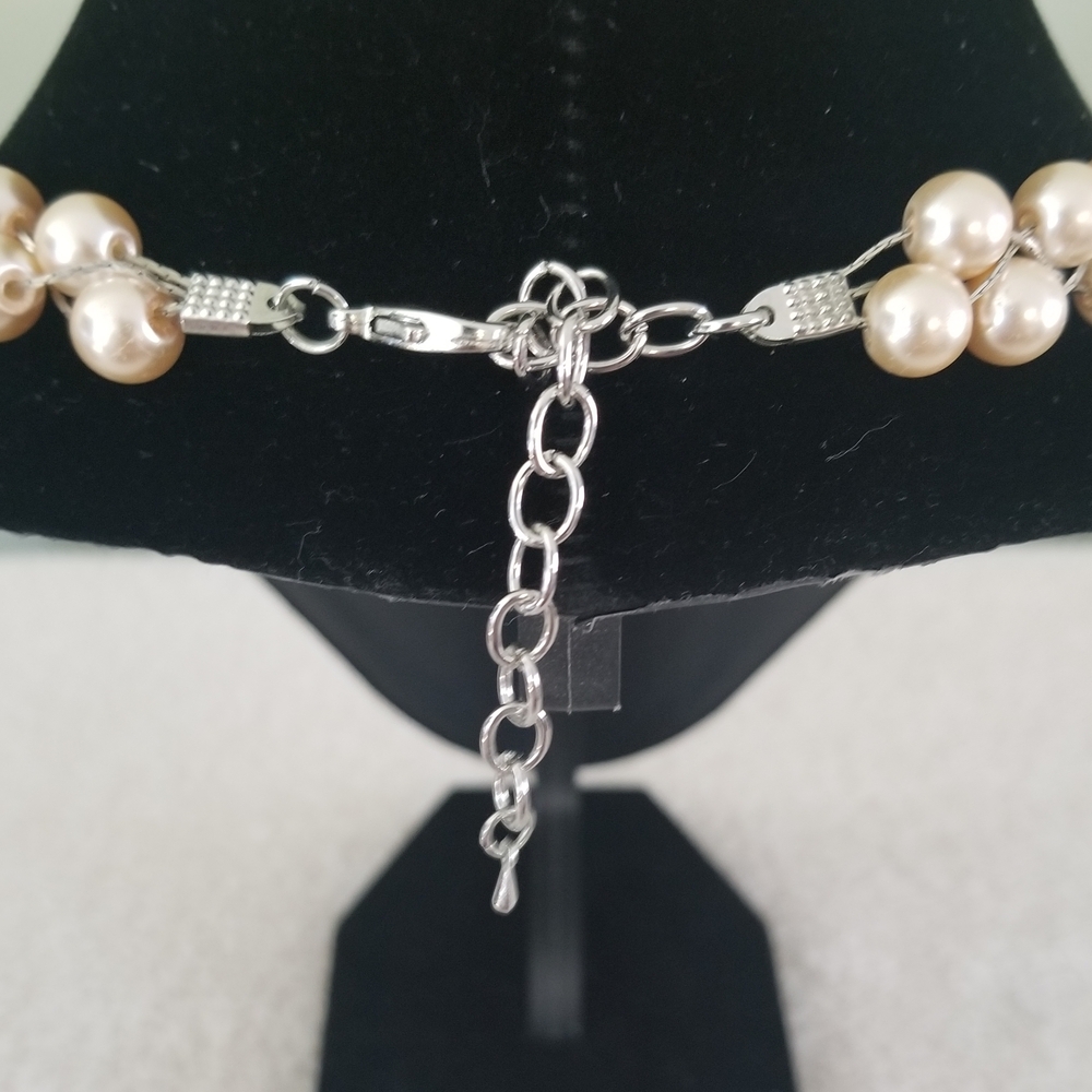 Classic Double Strand Faux Pearl Vintage Zigzag Design Necklace With Earrings - Picture 4 of 5